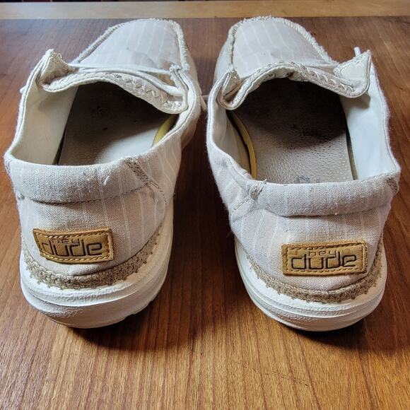 Hey Dude Wendy Slip-On Loafers Beige Stripes Size 10 Lightweight Cozy Moccasins - Picture 3 of 8